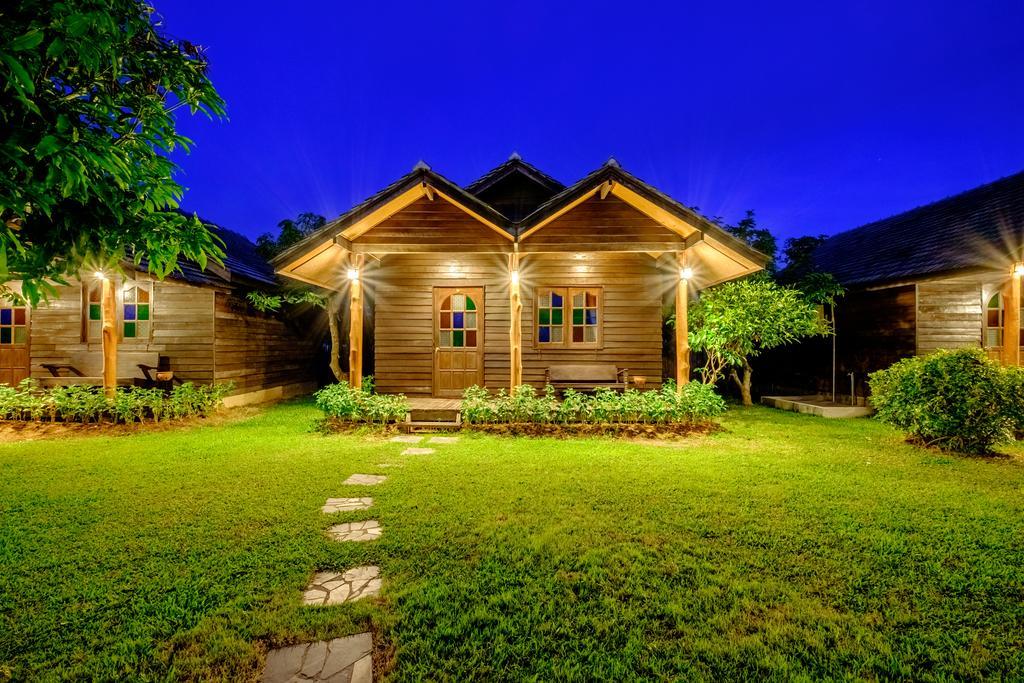 Banyen Villa San Sai Bilik gambar